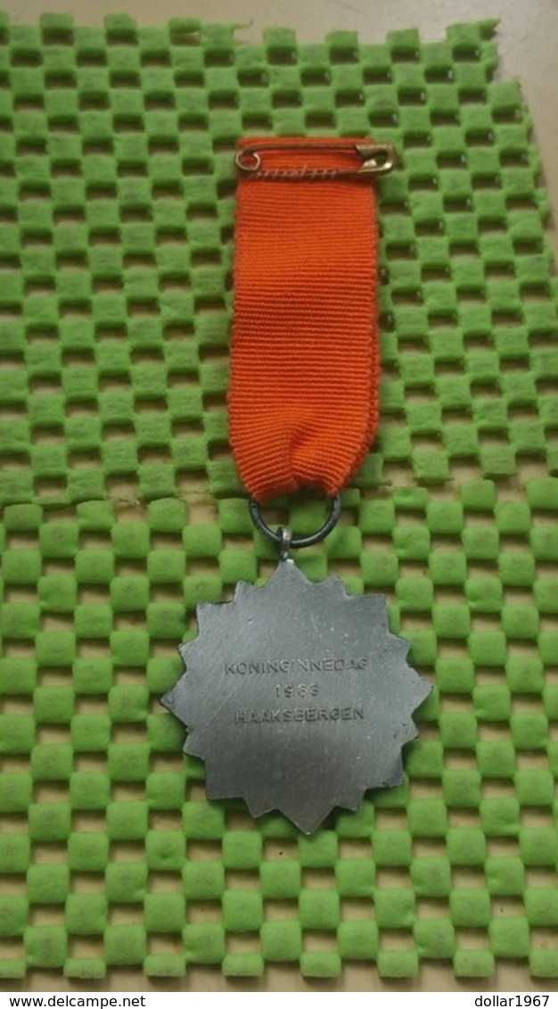 Medaille / Medal - Medaille - Queen's Day - Koninginnedag 29-4 -1963 Haaksbergen.  - The Netherlands - Royal/Of Nobility