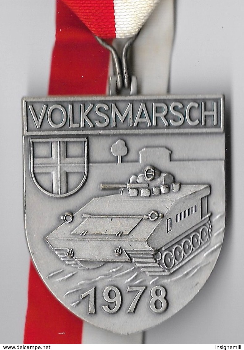 MEDAILLE Marche Populaire Organisée Par Le 3° RD REGIMENT DE DRAGONS  En Allemagne En 1978 - France