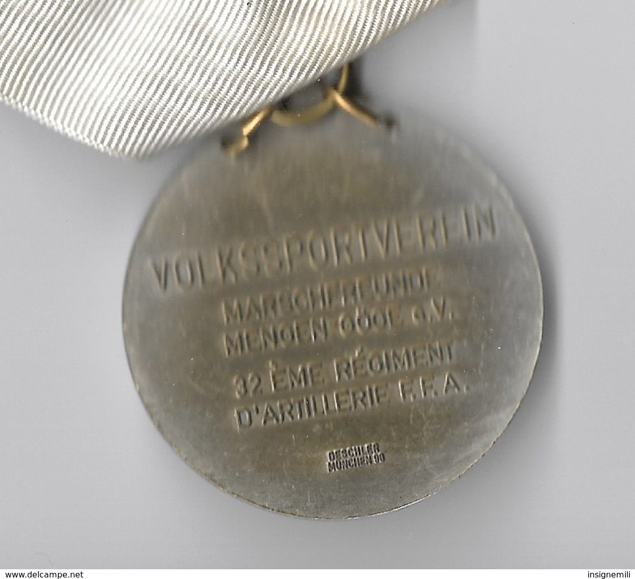 MEDAILLE Marche Populaire Organisée Par Le 32° RA REGIMENT D' ARTILLERIE En Allemagne En 1971 - France