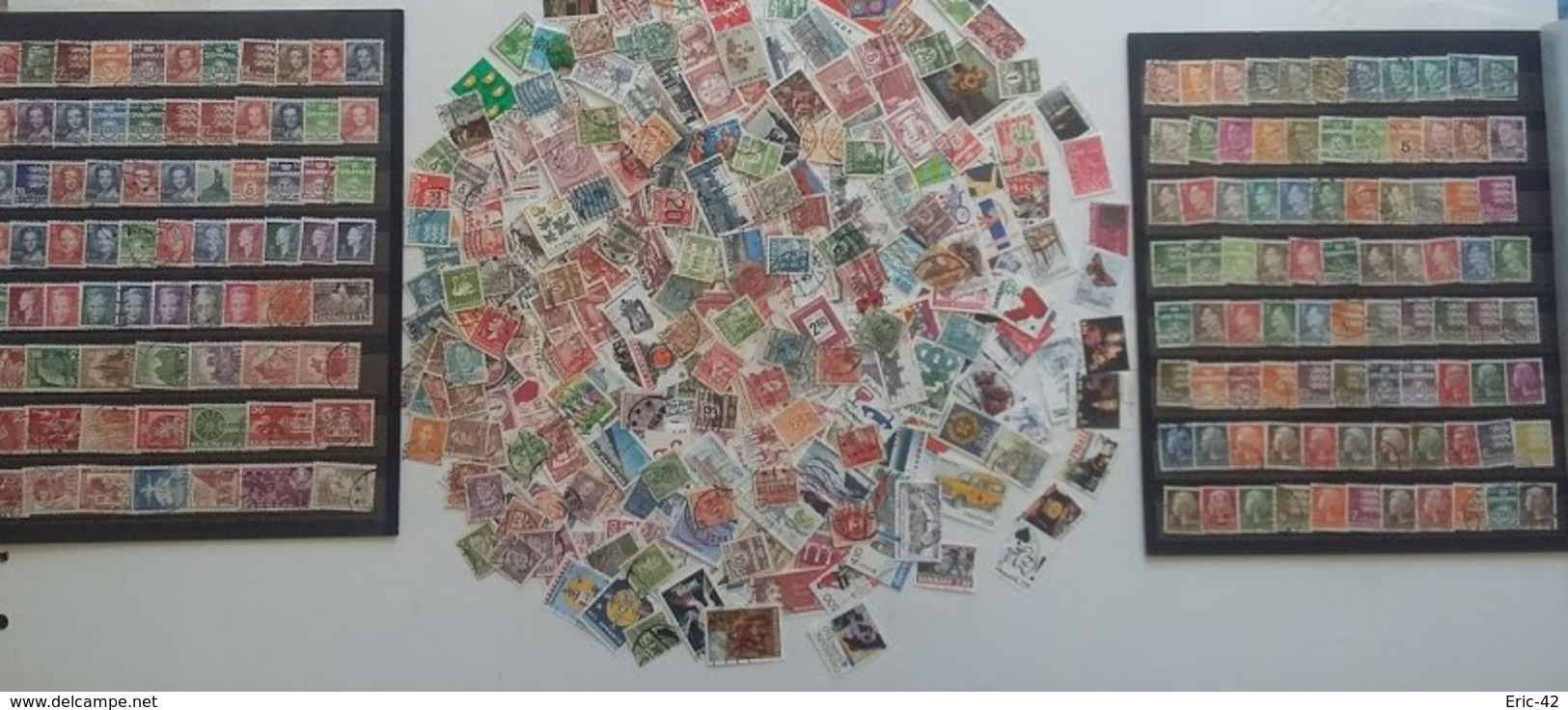 DANEMARK VEND LOT + DE 400 BEAUX TIMBRES OBLITÉRÉS. - Collections