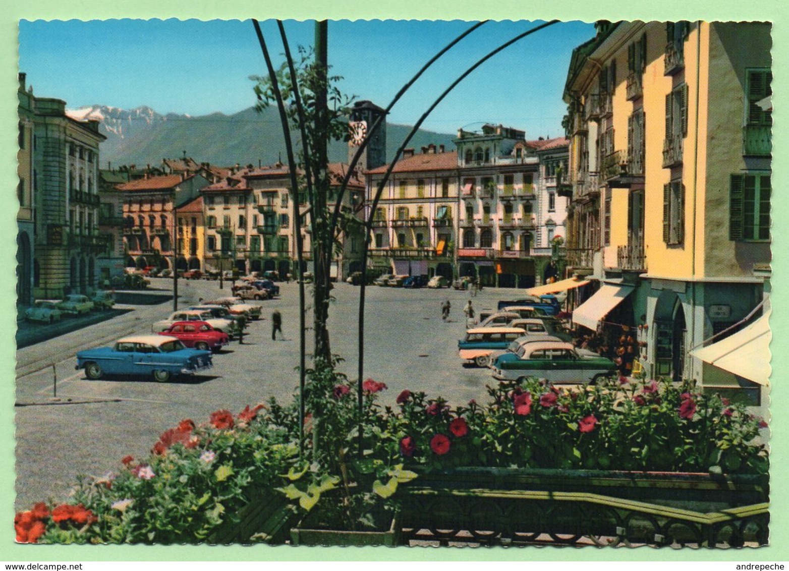 LOCARNO - AUTOS : PORSCHE 356, OPEL, MERCEDES ..................... - Voitures De Tourisme