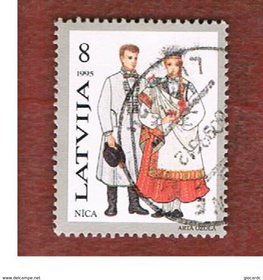 LETTONIA (LATVIA)   -  SG 428  -  1995 COSTUMES: NICA  -   USED - Lettonia