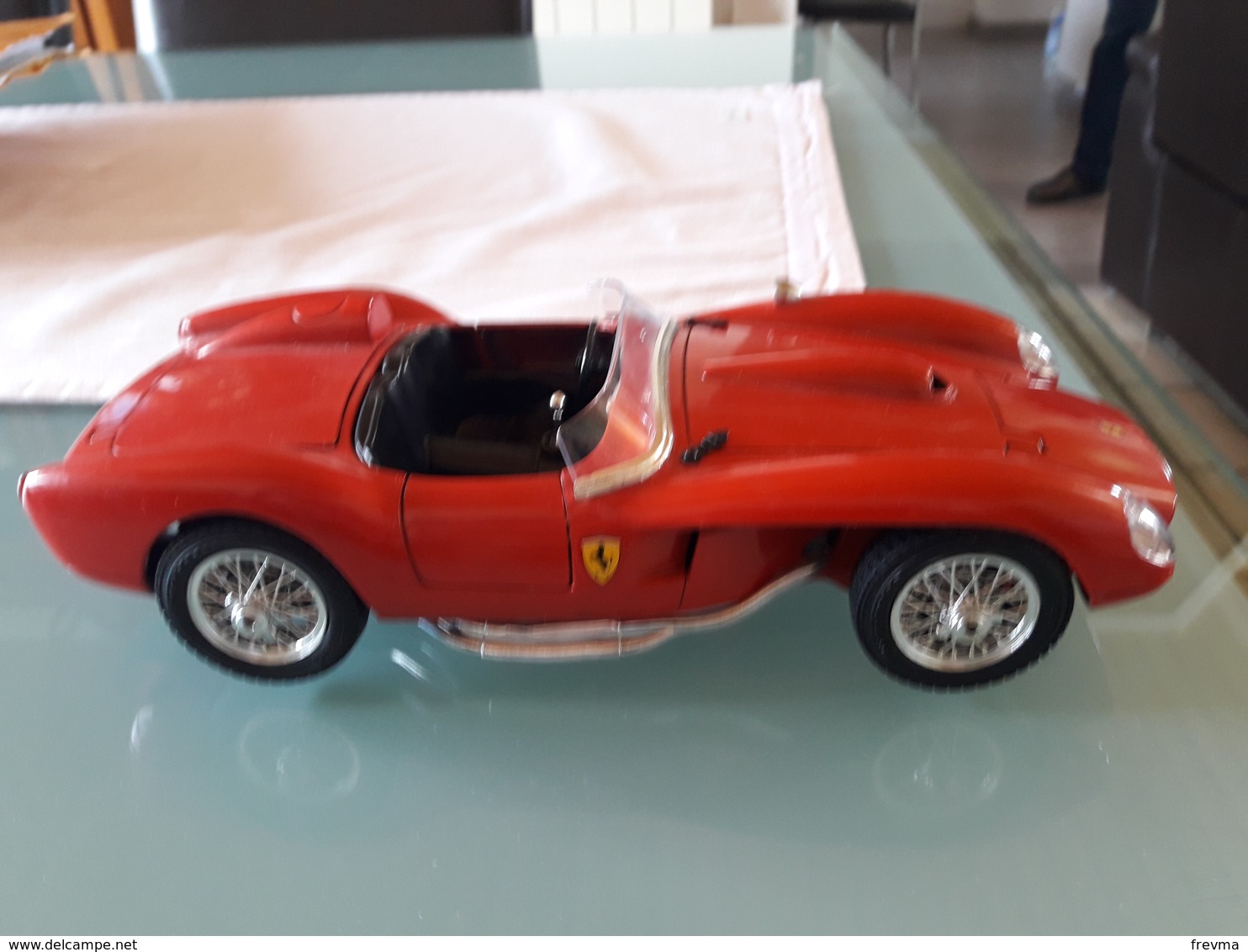 Ferrari Marque Burago 250 Testa Rossa 1957 1:18 Eme Metal - Burago