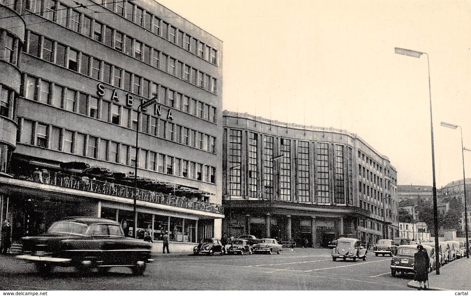 BRUXELLES - Gare Centrale Et Bâtiment De La SABENA - Chemins De Fer, Gares