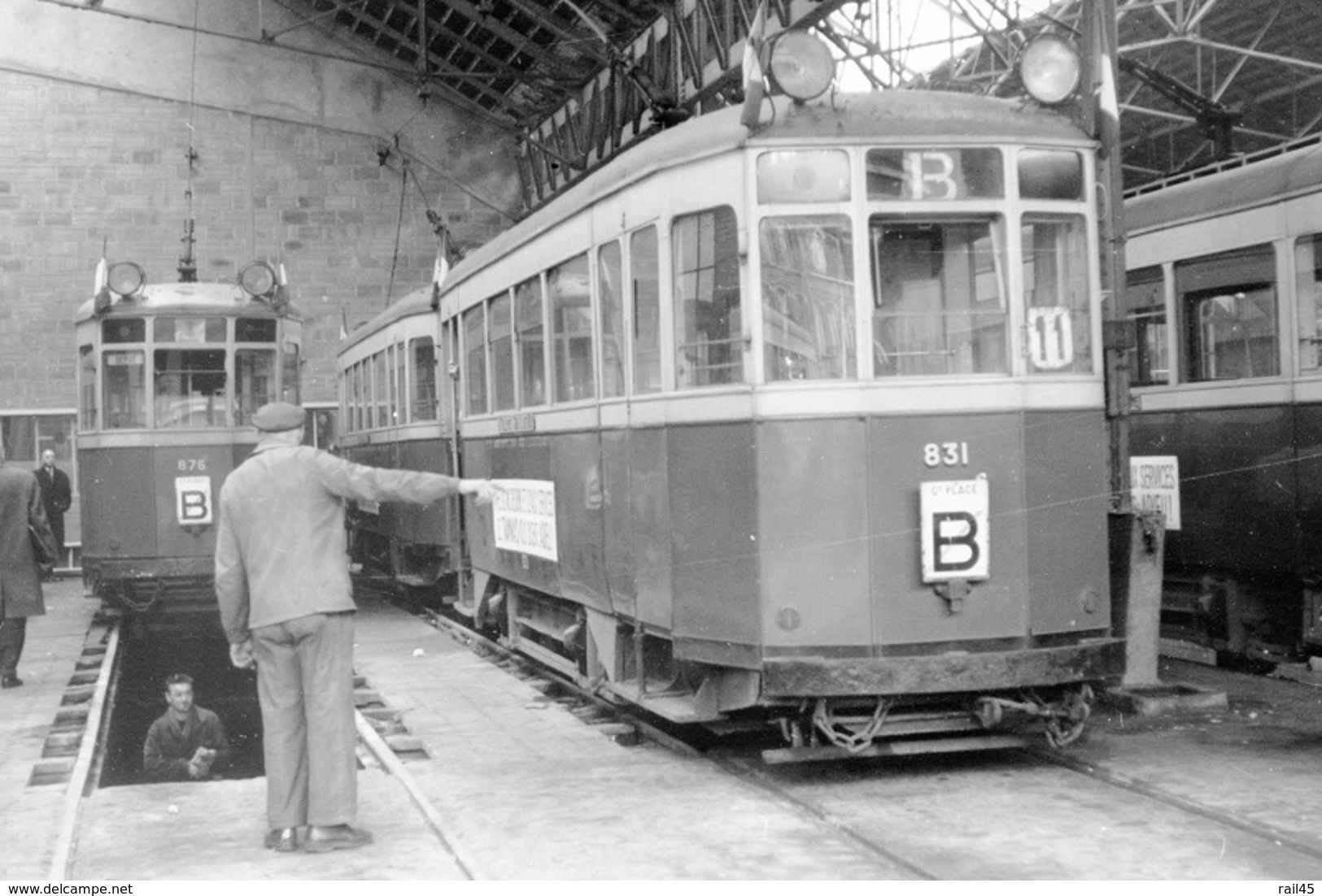 Lille. Dépôt De La Rue Auber. Tramways Ligne B. Cliché Jacques Bazin. 29-01-1966. Suppression Des Tramways. - Tramways