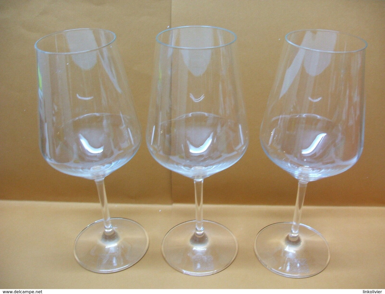 3 VERRES à VIN En CRISTAL Marque RASTAL - Verres