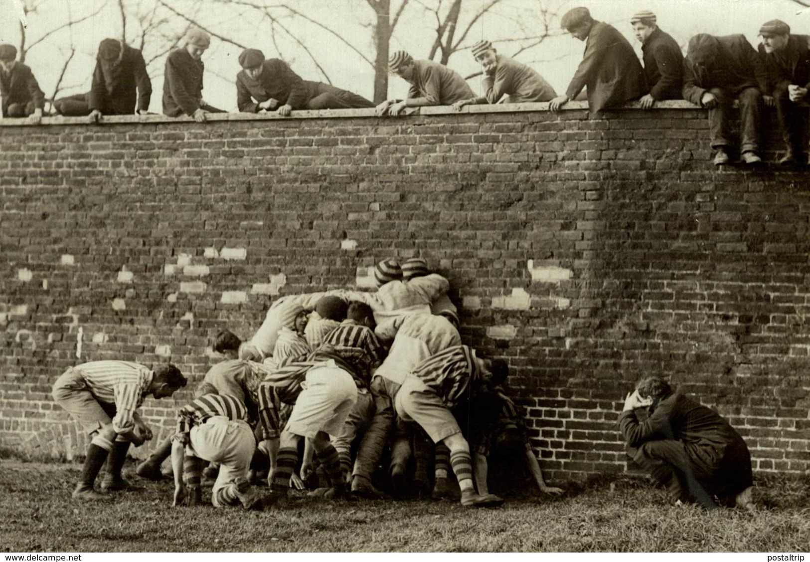 WALL MATCH   16 * 12 CM Fonds Victor FORBIN 1864-1947 - Deportes