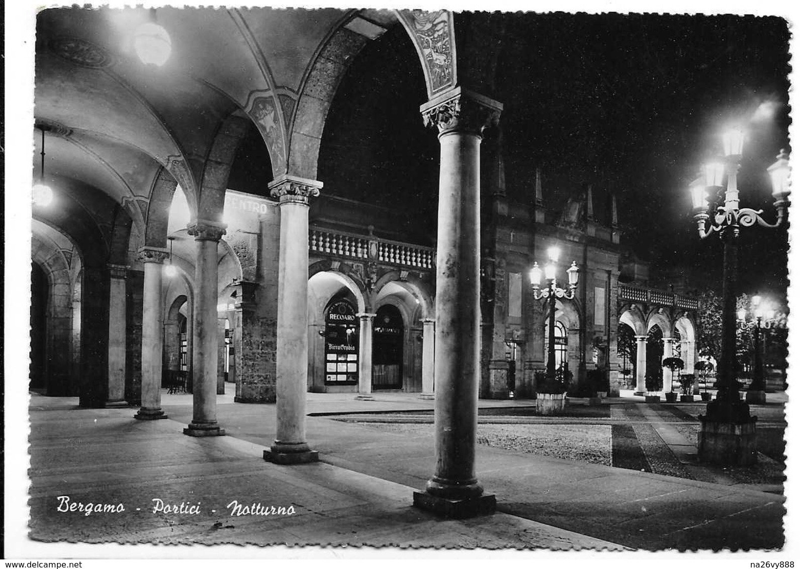 Bergamo. Portici. Insegna Birra Orobia Sotto Al Porticato Al Centro. - Bergamo