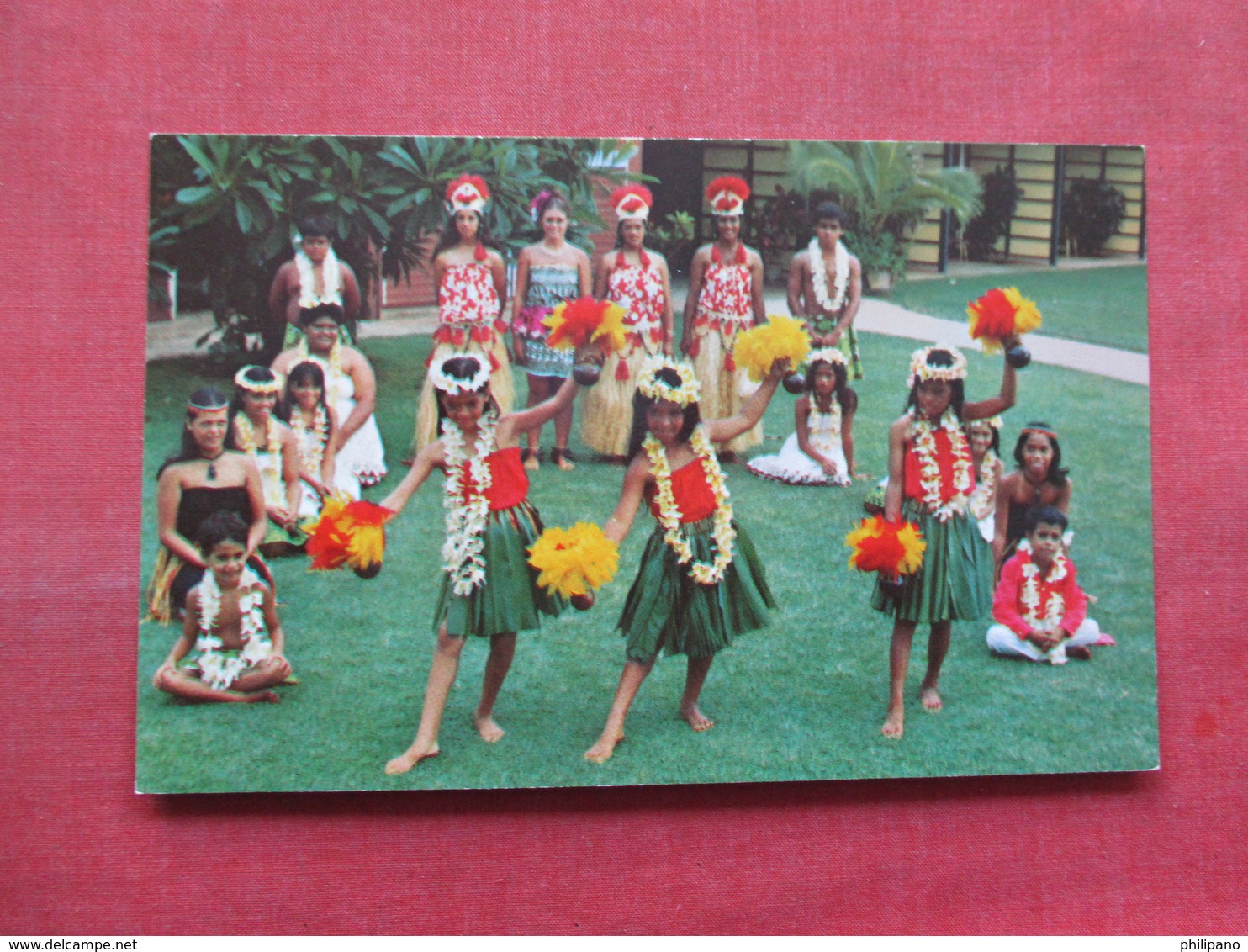 Hula Show Cast  Hawaii > Maui    Ref 3348 - Maui