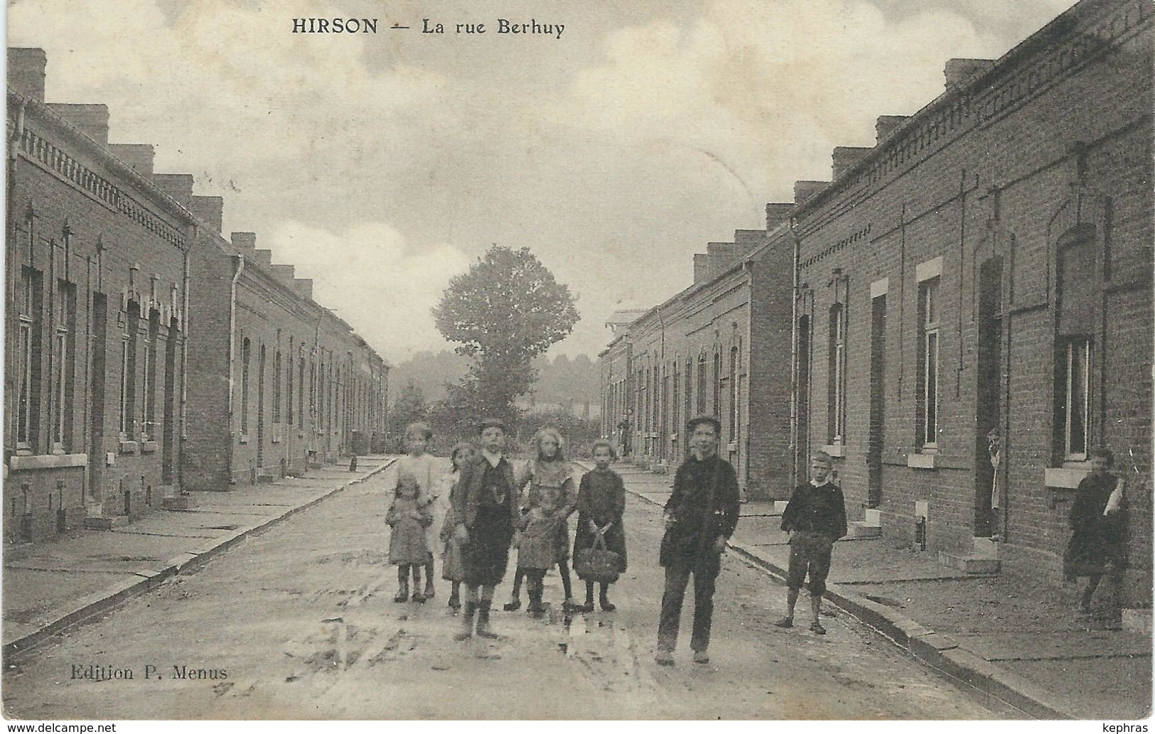 HIRSON : La Rue Berhuy - Cachet De La Poste 1911 - Hirson