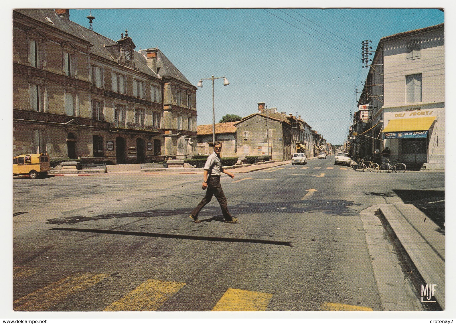 16 Chasseneuil Vers Angoulême Av République En 1975 Café Des Sports PUB La Meuse Citroën 2CV Des PTT Floride Renault - Angouleme