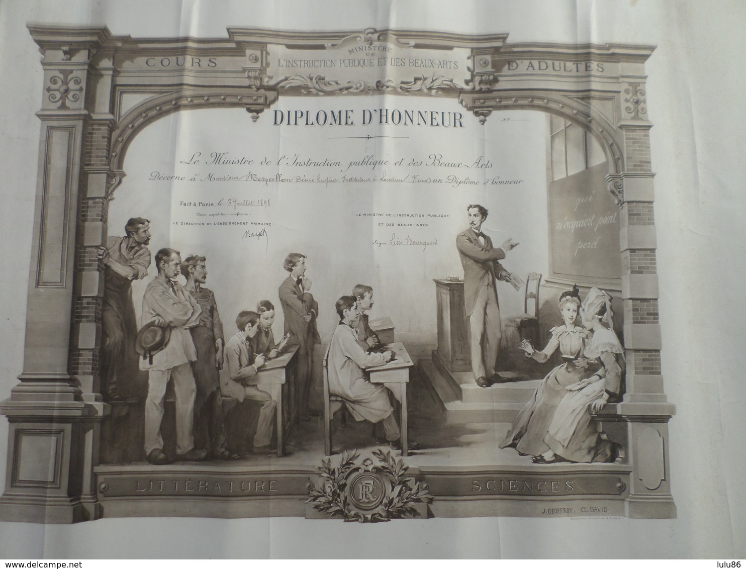 DIPLOME D'HONNEUR INSTRUCTION PUBLIQUE1898 A UN INSTITUTEUR DE LOUDUN ( 86) - Diplômes & Bulletins Scolaires