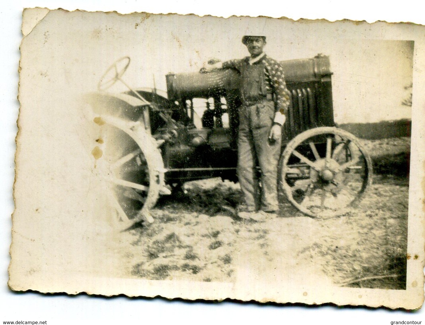 LOT DE PHOTOS PETIT FORMAT  A IDENTIFIER  LUSSAULT SUR LOIRE  ST MARTIN LE BEAU    FAMILLE BURE - Autres & Non Classés