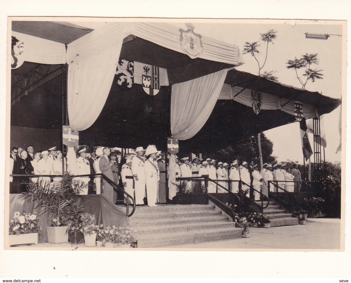 CONGO LEOPOLDVILLE Fête Nationale Défilé 21 Juillet 1956  Photo Amateur Format Environ 7, 5 Cm X 5,5 Cm - Lieux