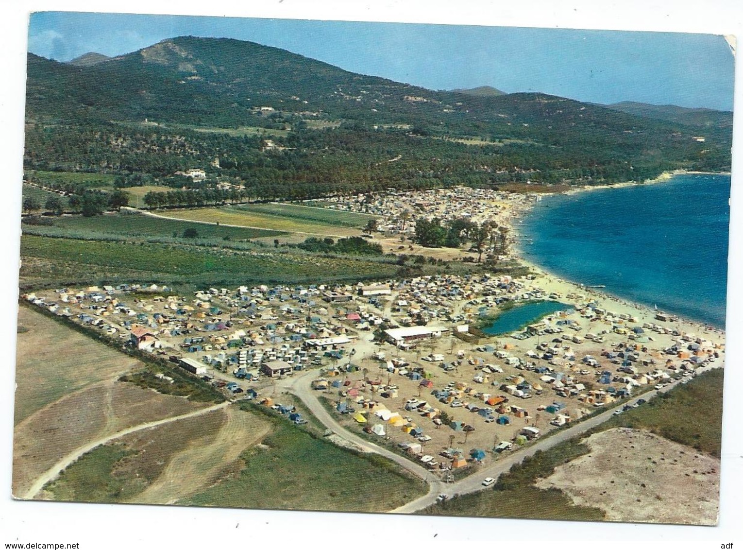 N° 2 CP EN AVION AU DESSUS DE... COGOLIN PLAGE, CAMPING, PRAIRIE DE LA MER, GRIMAUD, VUE AERIENNE, VAR 83 - Cogolin