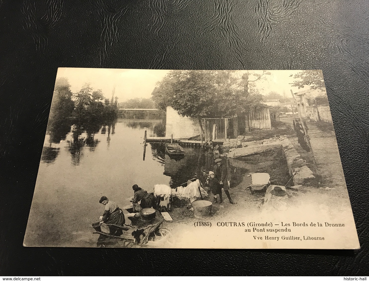 11885 - COUTRAS Les Bords De La Dronne Au Pont Suspendu (Lavandieres) - 1915 Timbrée 2e Groupe D’Aviation - Autres & Non Classés