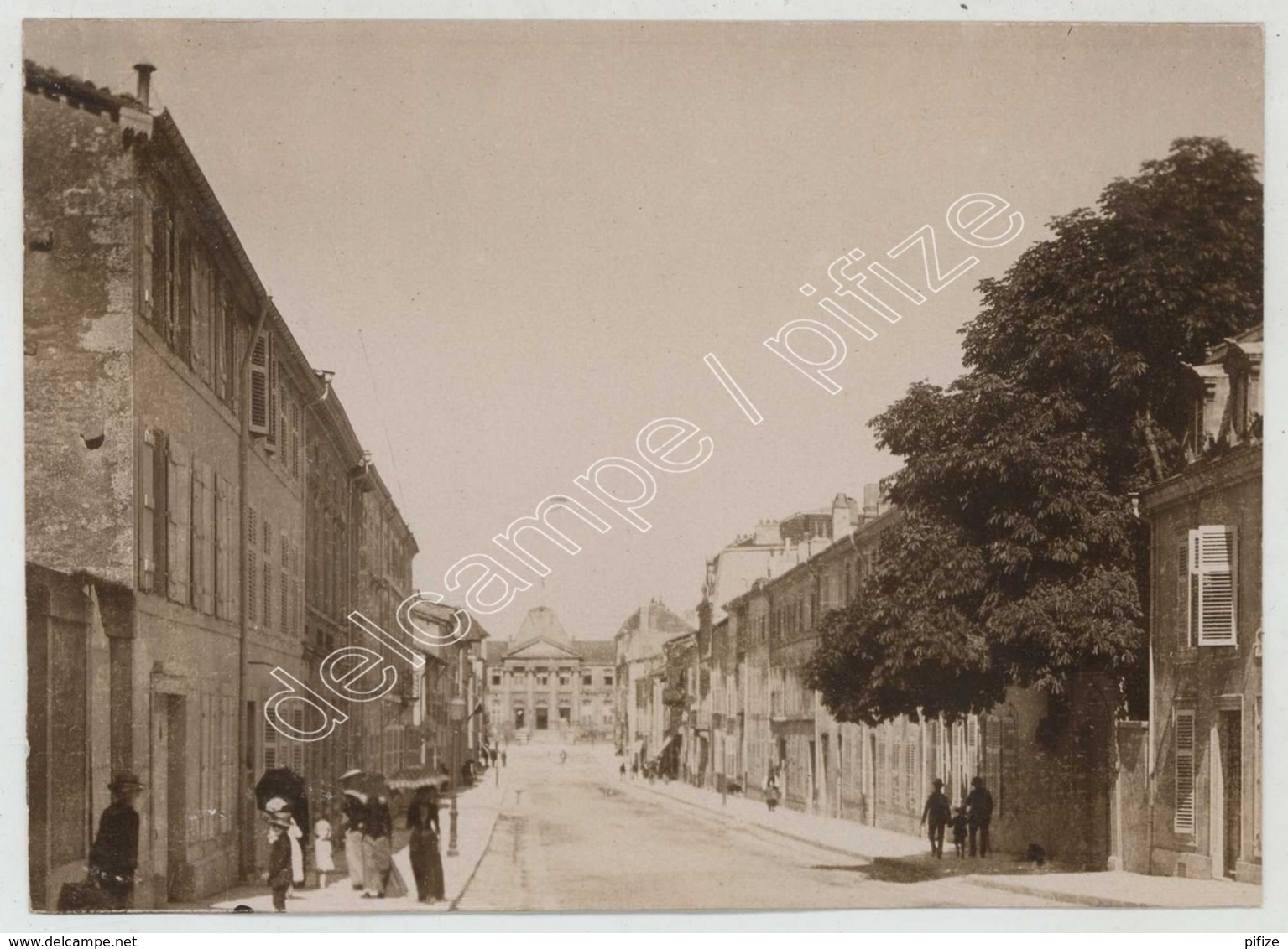 Rue D'une Ville à Situer . Meuse ? Citrate Circa 1900 . - Anciennes (Av. 1900)