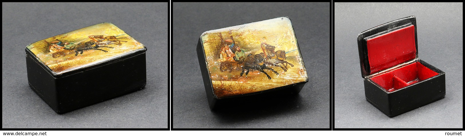 Boîte Russe En Papier Mâché Laqué, à Décor De Troïka, 2 Comp., 55x40x25mm. - TB (cf Christie's 2002 #72) - Stamp Boxes