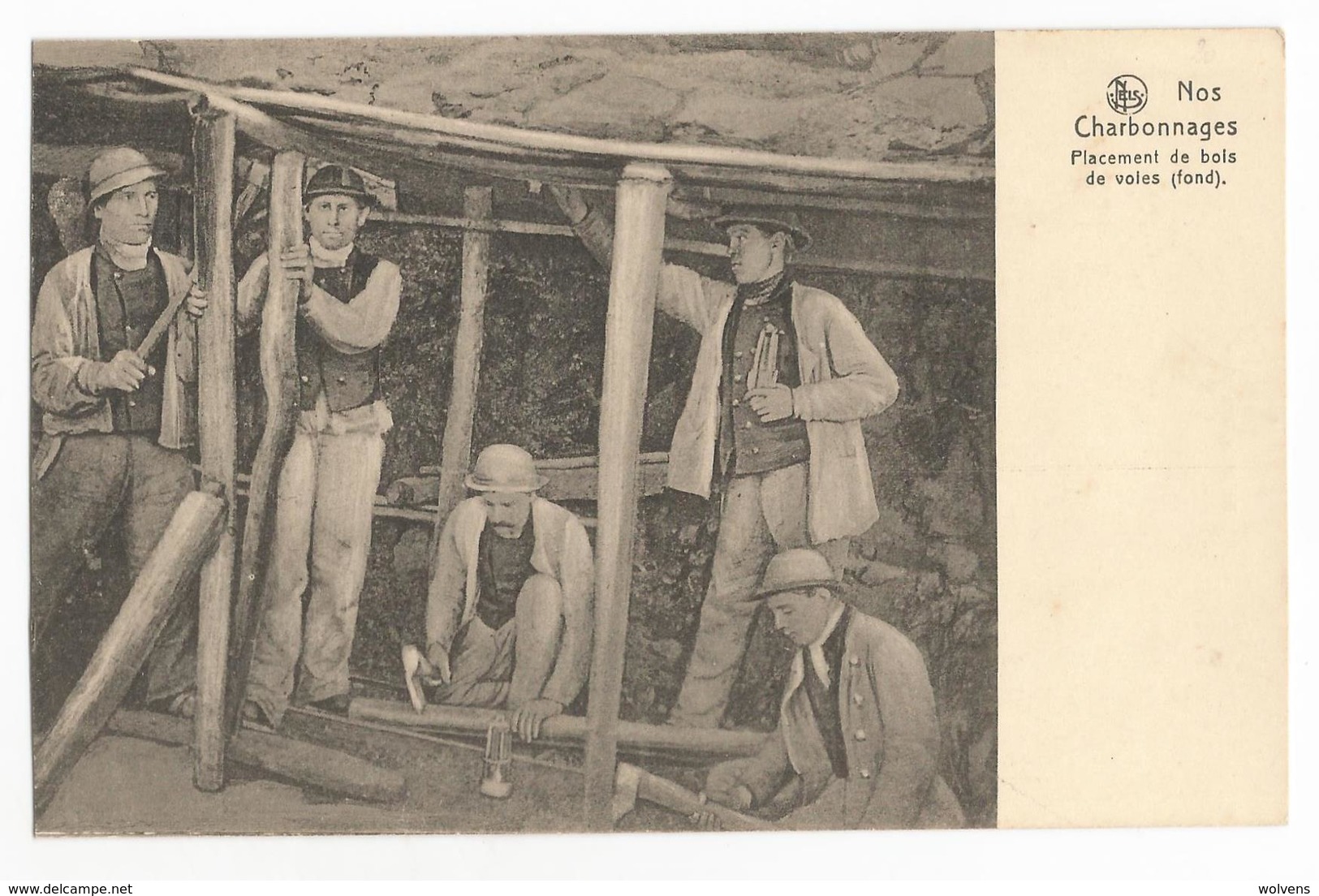Charbonnages Mineurs Placement De Bois De Voies Carte Postale Ancienne - Mines