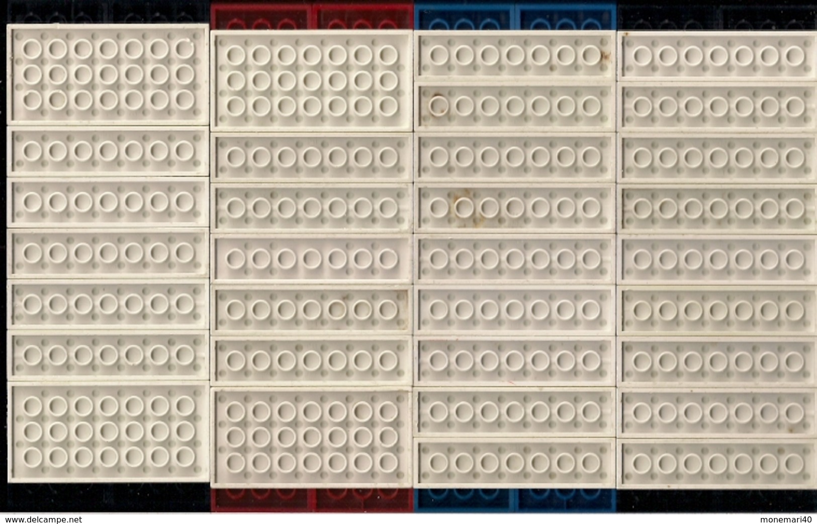 LEGO CLASSIC LOT DE 32 PLAQUETTES FINES BLANCHES De 64 Mm. Sur 16 Mm,  4 De 64 Sur 32 Et 80  DIFFÉRENTES BRIQUES De 8. - Lots