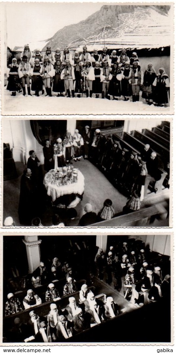 Romania, Rimitea / Torocko, Traditional Costume, In The Church - Romania