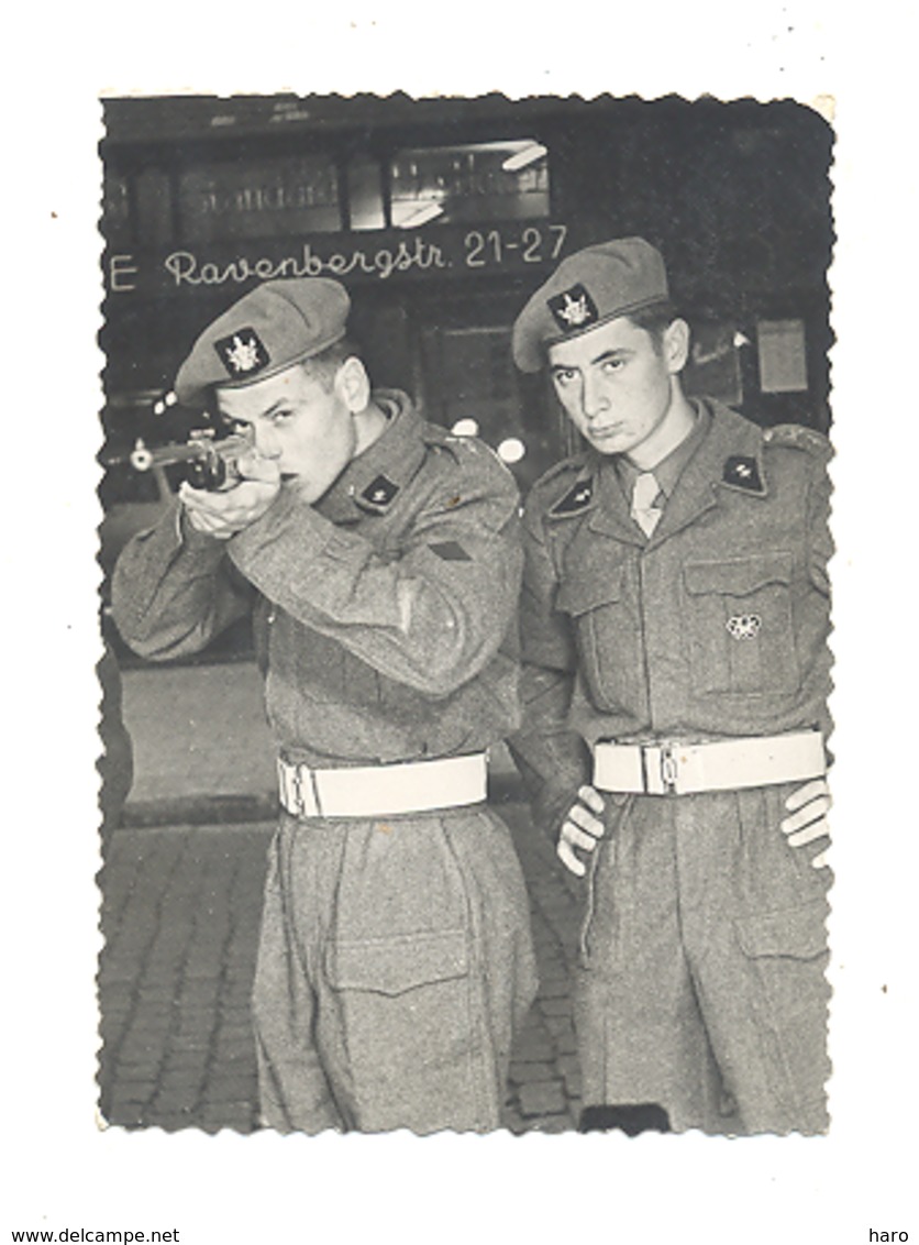 Photo ( 7 X 9,5 Cm )- Tir Forain, Snapshot, Shooting Stand,kermesse. .Militaire Belge - MECHELEN/MALINES 1952  (van) - Sports