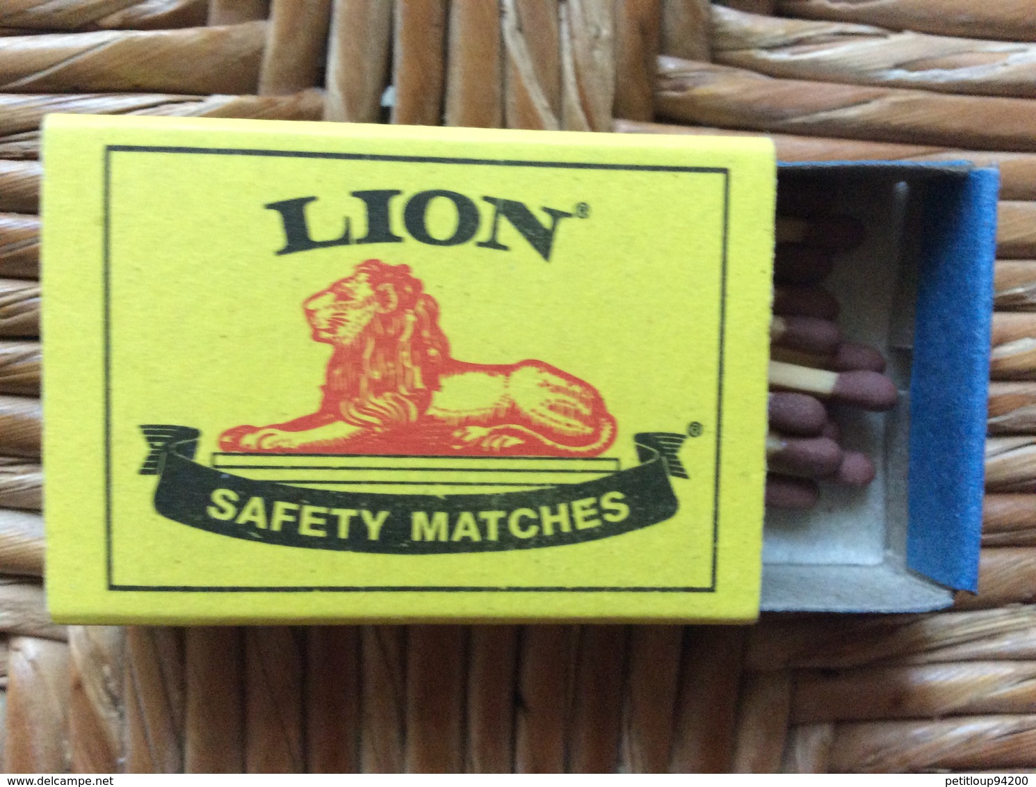 BOITE D’ALLUMETTES  Lion  SAFETY MATCHES  Afrique Du Sud - Boites D'allumettes