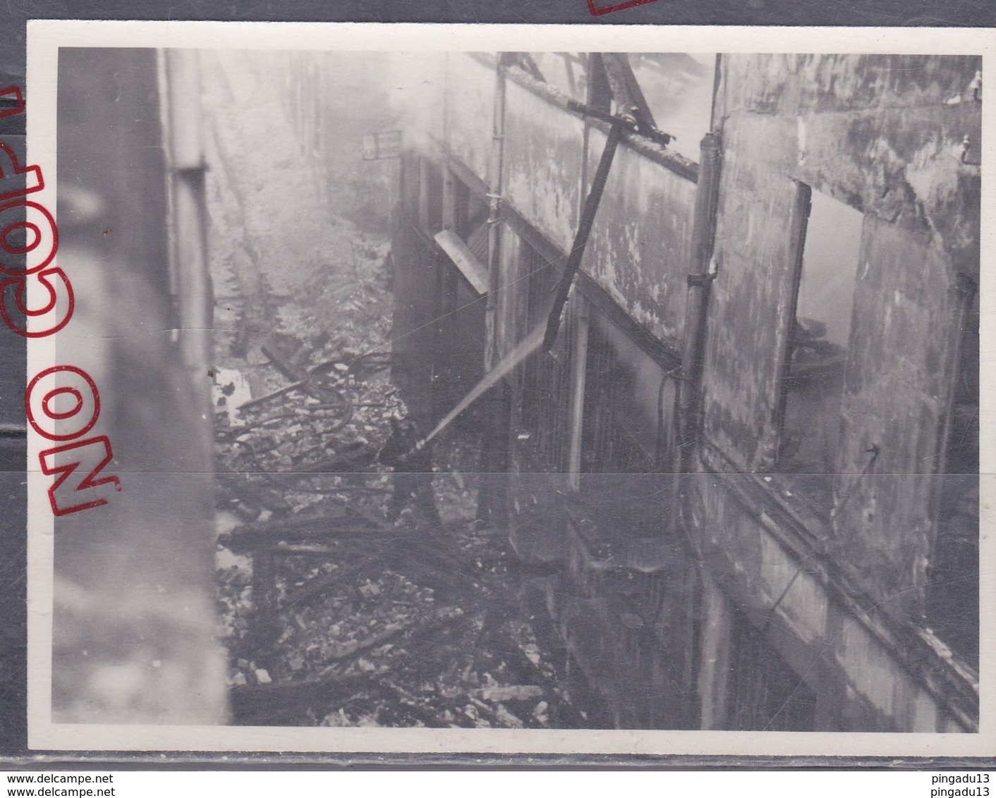 Au Plus Rapide Sapeur Pompier Paris Sapeurs-pompiers Feu Ateliers Impasse Marcès Mai 1941 - Pompiers