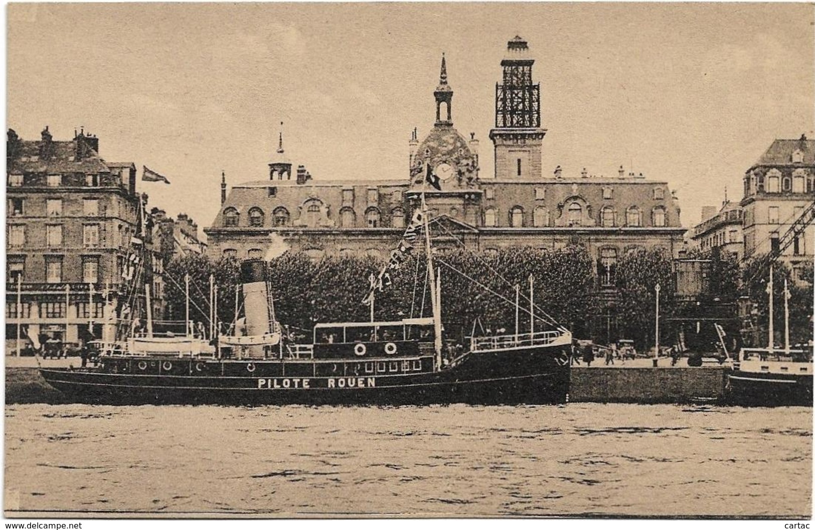 D76 - ROUEN - AVANT PORT MARITIME DE PARIS - PALAIS DES CONSULS - Bateau Pilote Rouen - Rouen