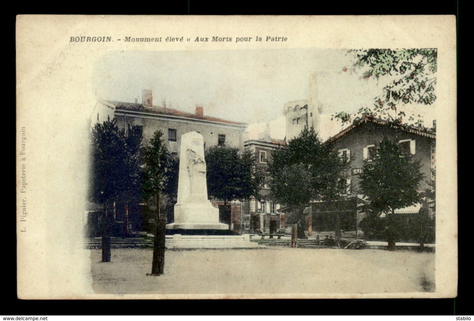 38 - BOURGOIN - MONUMENT AUX MORTS - Bourgoin