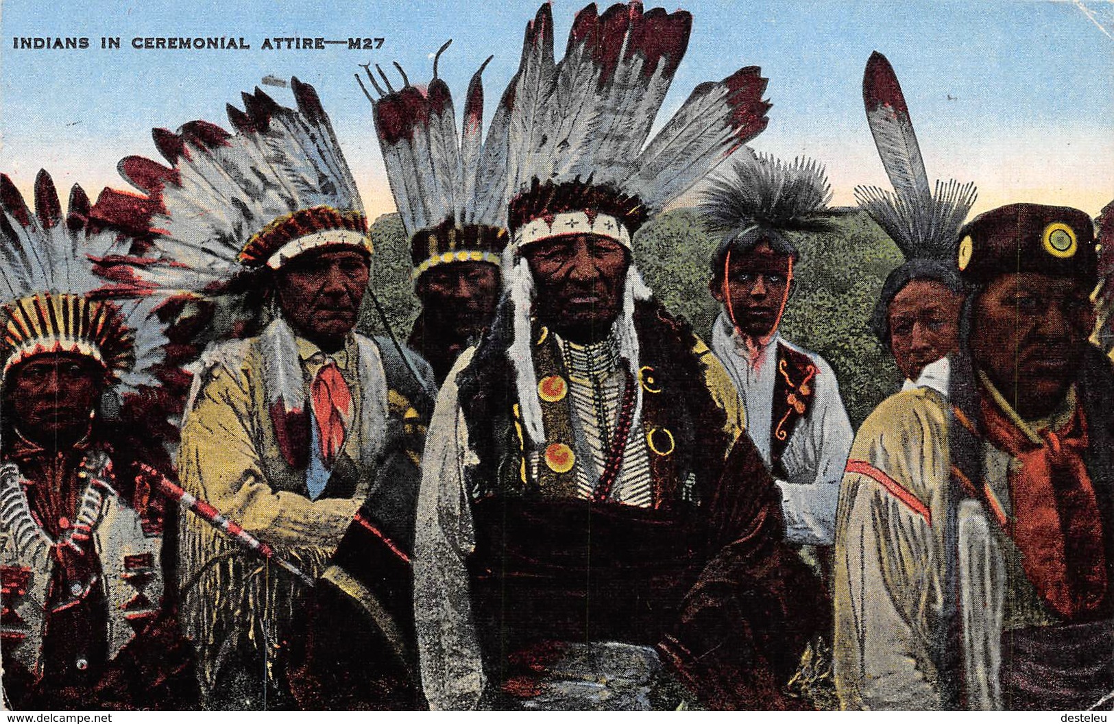 Indians In Ceremonial Attire M27 - Indiens D'Amérique Du Nord