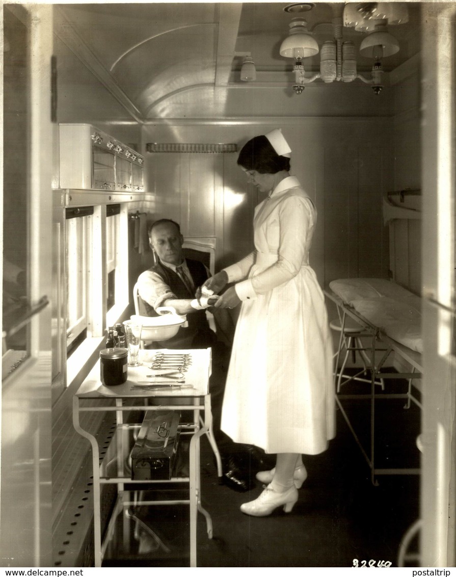 Canadian National Railway CANADA FIRST AID INSTRUCTION 23 * 18  CM Fonds Victor FORBIN (1864-1947) RAILWAY CHEMIN DE FER - Trenes