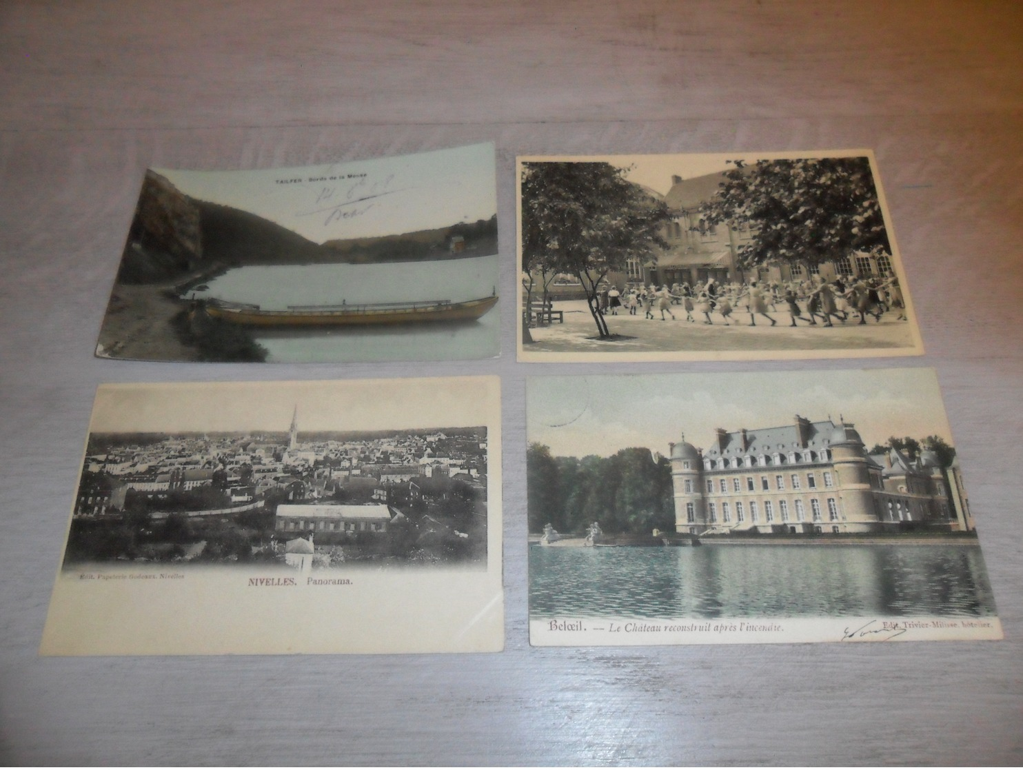 Grand beau lot de 100 cartes postales de Belgique        Groot mooi lot van 100 postkaarten van België