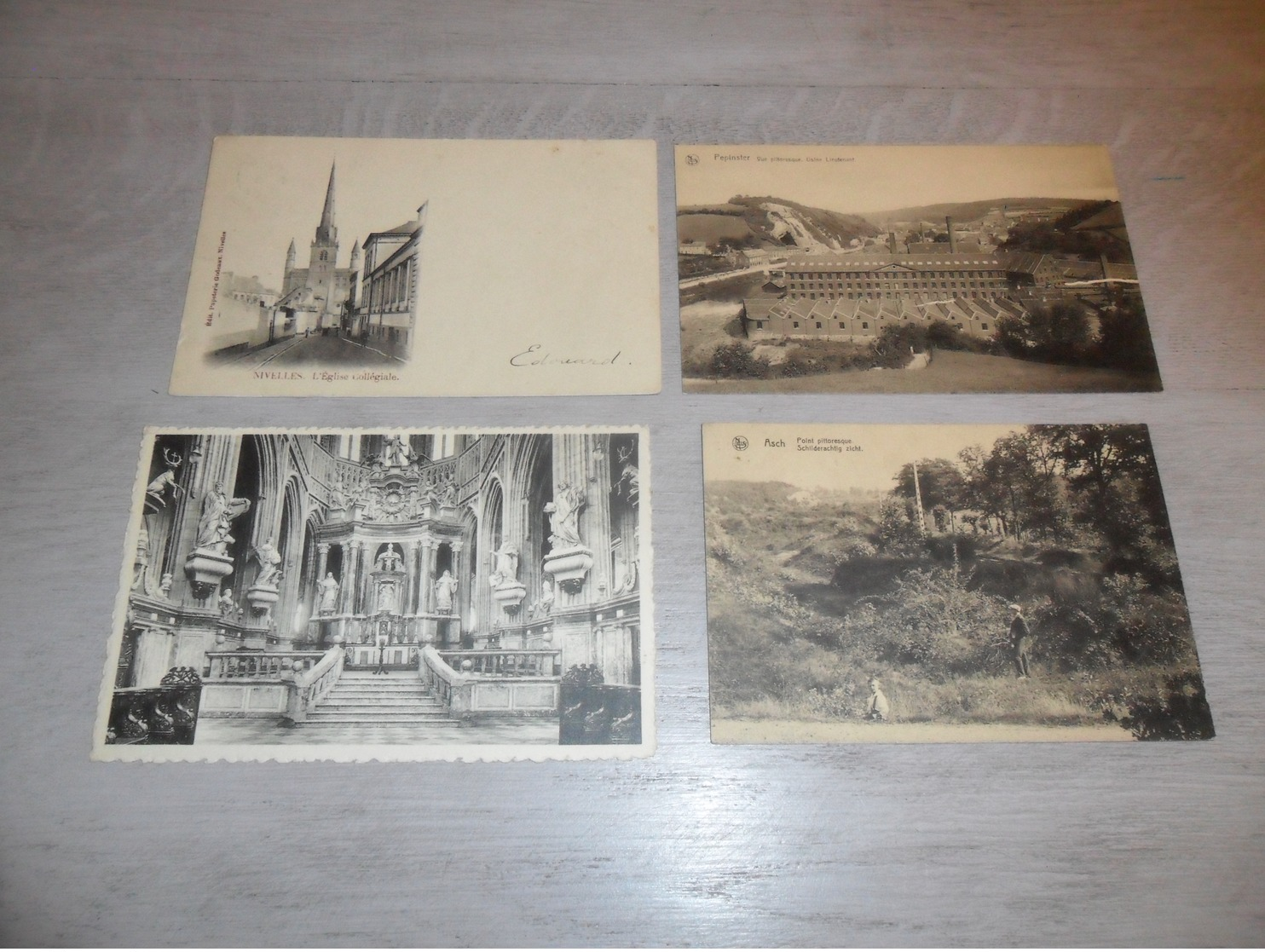 Grand beau lot de 100 cartes postales de Belgique        Groot mooi lot van 100 postkaarten van België