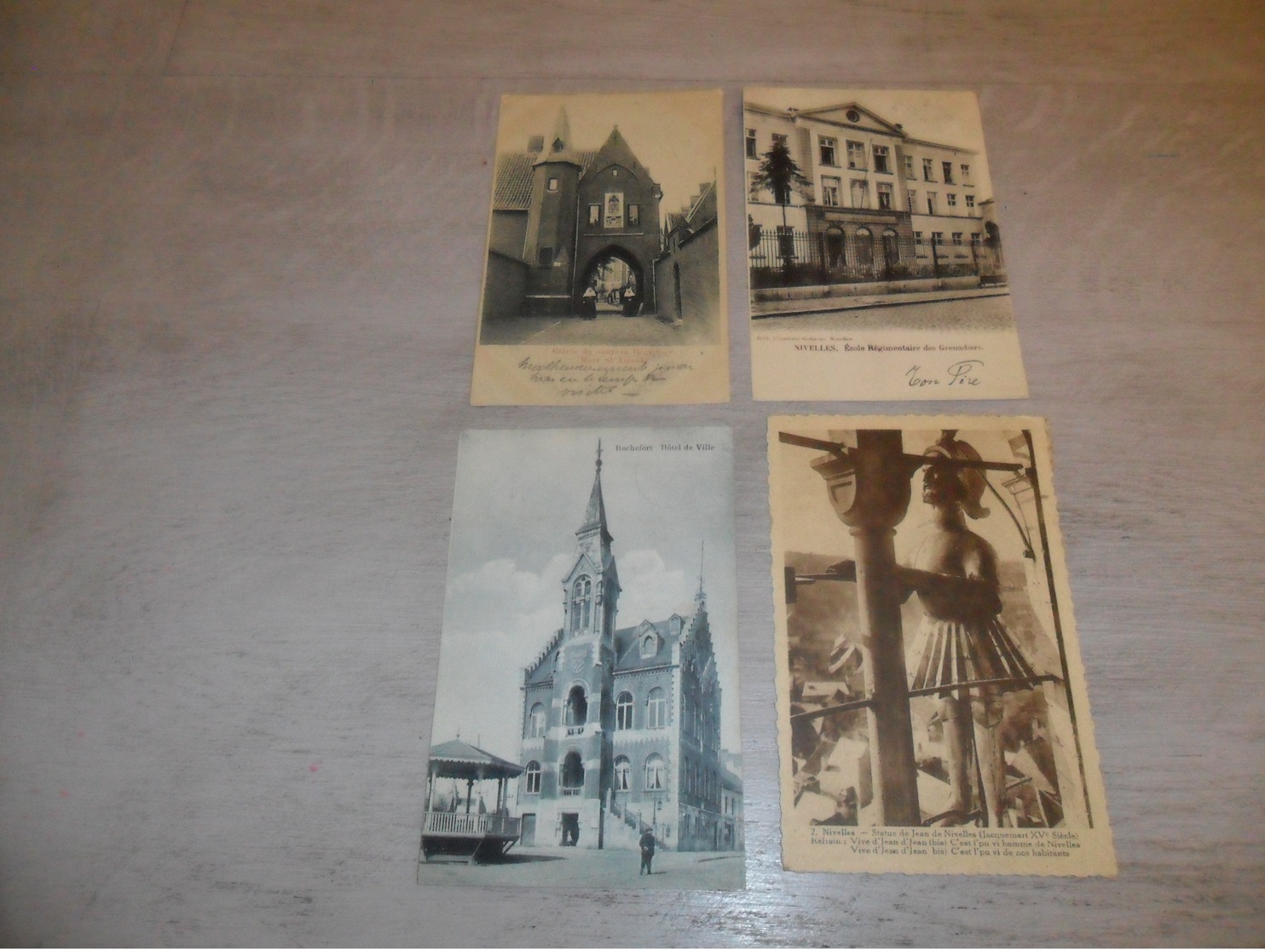 Grand beau lot de 100 cartes postales de Belgique        Groot mooi lot van 100 postkaarten van België