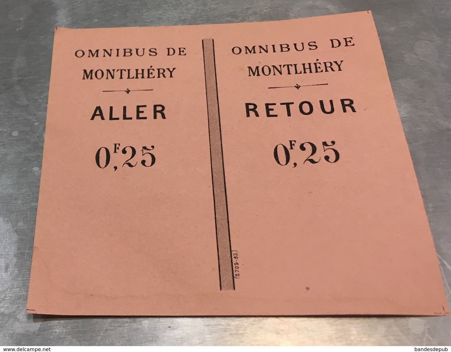 Vente Immédiate Prix Fixe Ticket Aller Retour Montlhery 0,25 Fr Omnibus - Autres & Non Classés