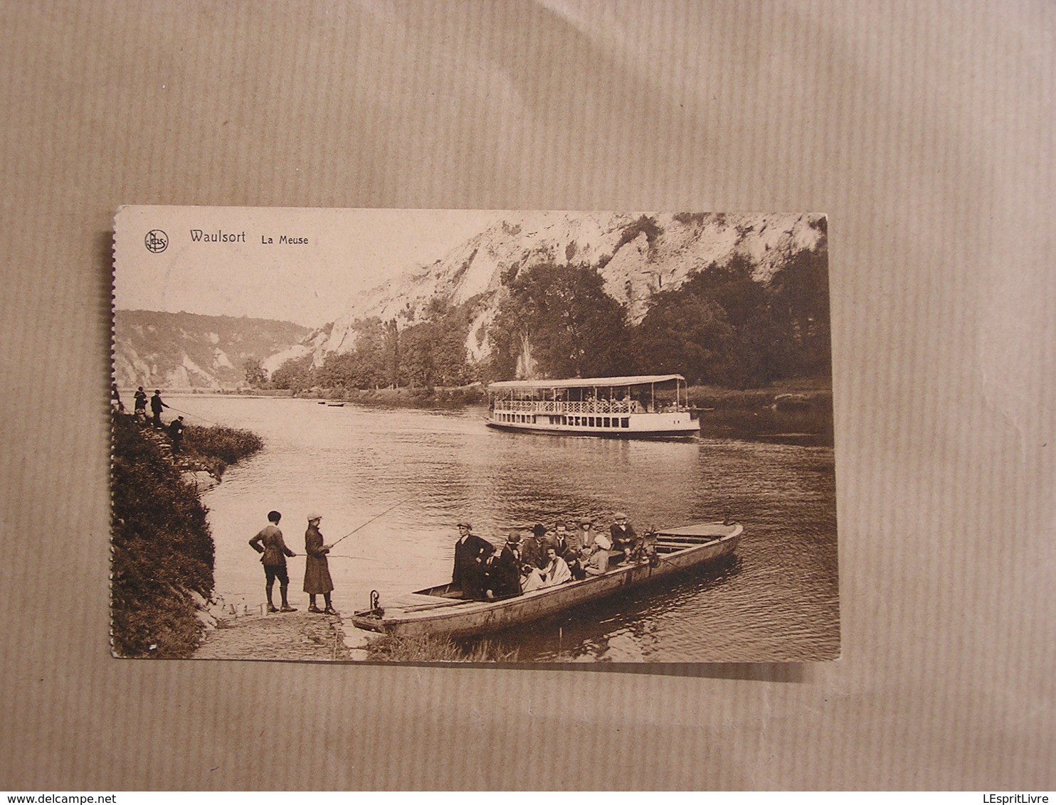 WAULSORT  Barque Bâteau Mouche Pêcheurs Animée  Hastière Vallée De La Meuse  Province De Namur Belgique Carte Postale - Hastière