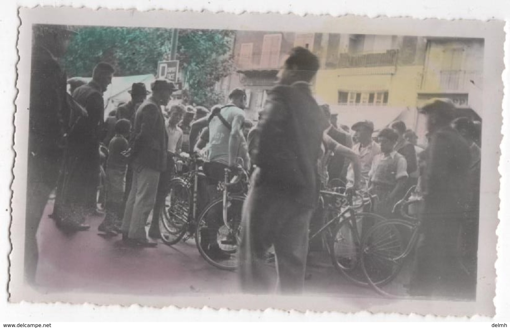 Photo Originale  Colorisée 1936 Digne Les Bains Tour De France Cycliste Vélo Départ étape Vers Nice - Ciclismo