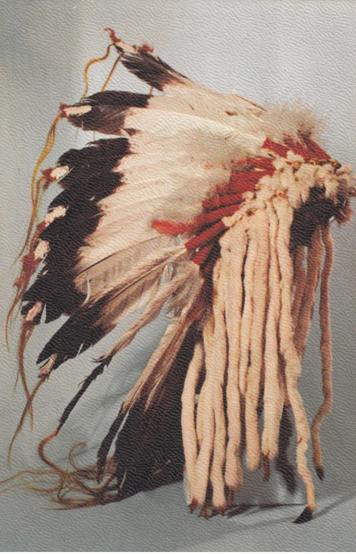 Eagle Feather Bonnet , Mandan Tribe , N.D., American Indian Museum , NYC , 1940s - Indiens D'Amérique Du Nord