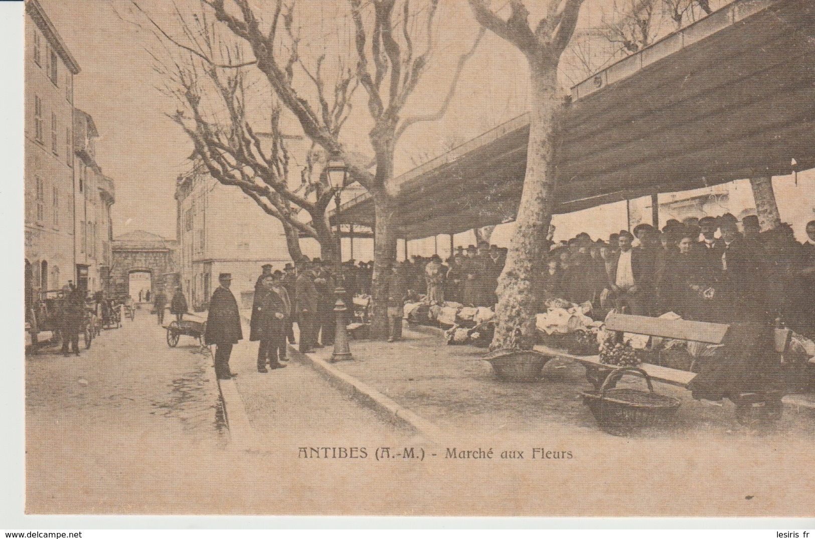 C.P. - ANTIBES - MARCHE AUX FLEURS - EN 1900 - LESTROHAN - REPRODUCTION - Antibes - Vieille Ville