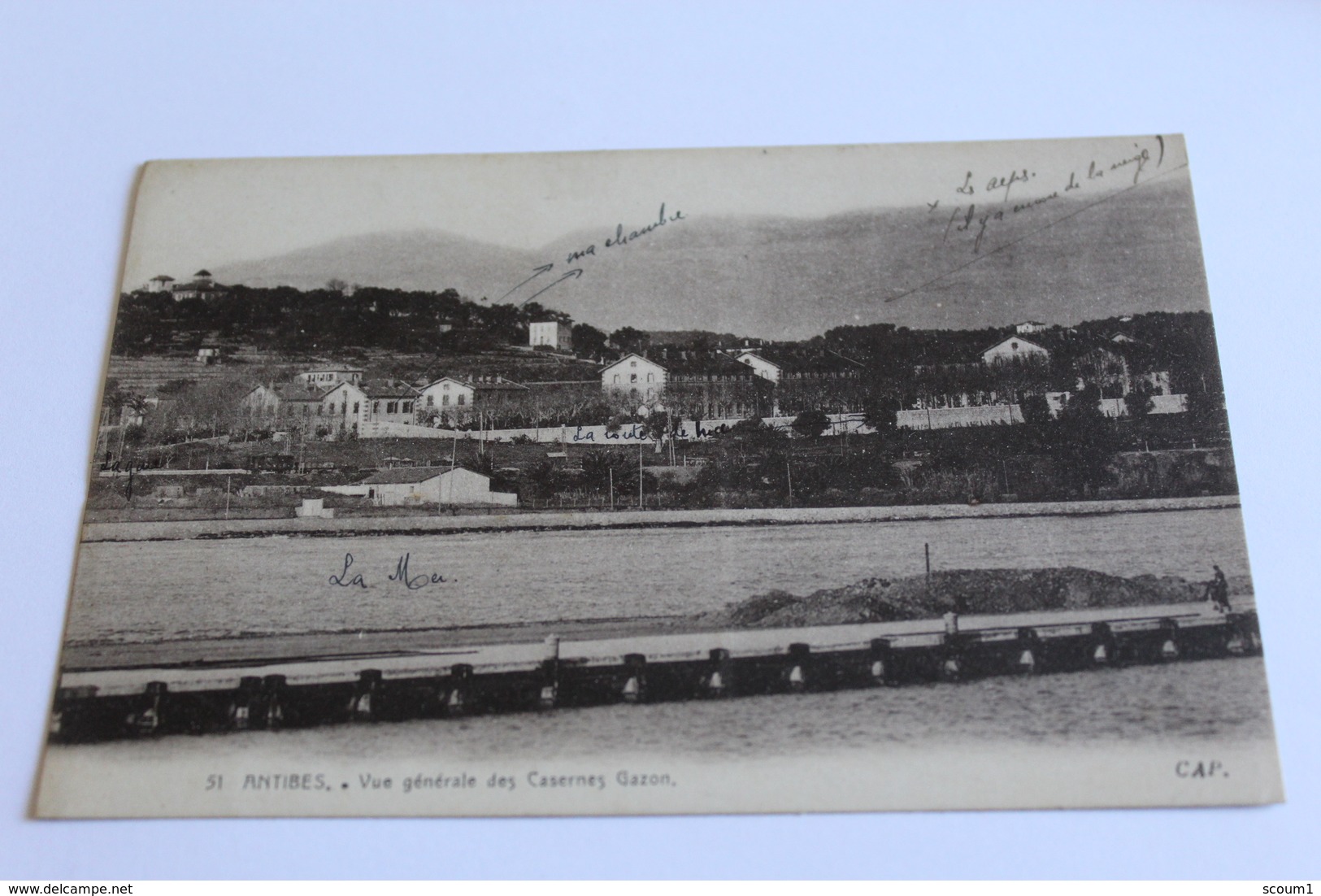 Antibes - Vue Générale Des Casernes Gazon - Autres & Non Classés