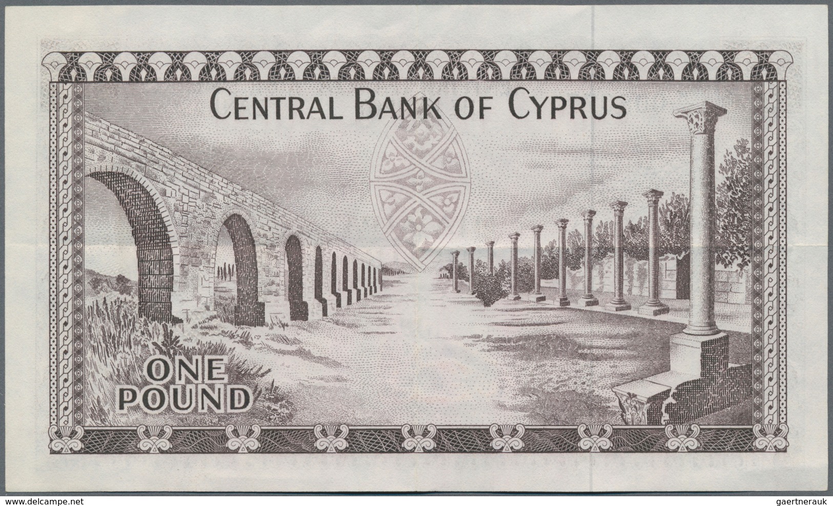 Cyprus / Zypern: Set Of 2 Notes Containing 500 Mils And 1 Pound 1976/79, The First In UNC, The Secon - Cyprus
