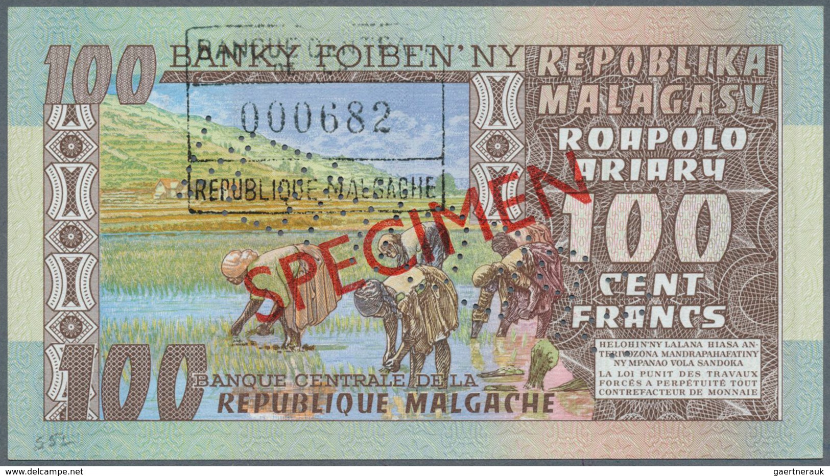 Madagascar: Set Of 2 SPECIMEN Banknotes 50 And 100 Ariary P. 62s, 63s With Specimen Overprint And Sp - Madagaskar