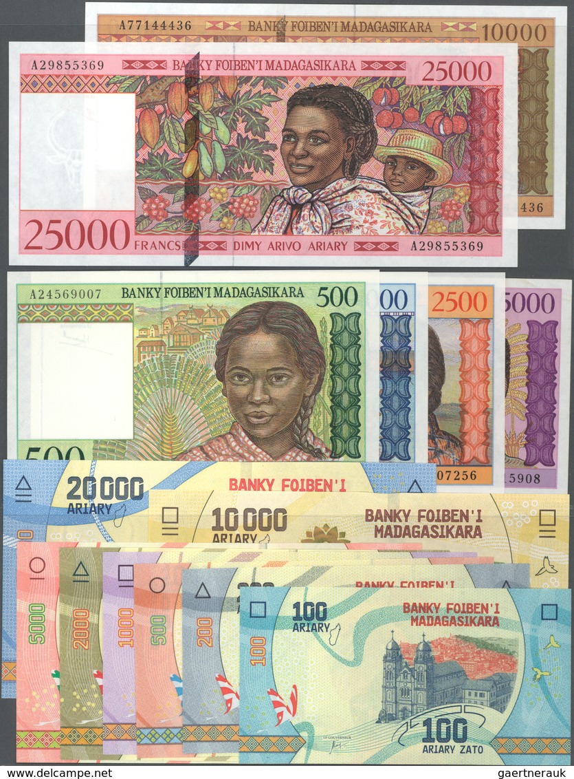 Madagascar: Larger Set Of 27 Banknotes Madagascar / Comores Containing 500 To 25.000 Ariary ND(1994- - Madagaskar