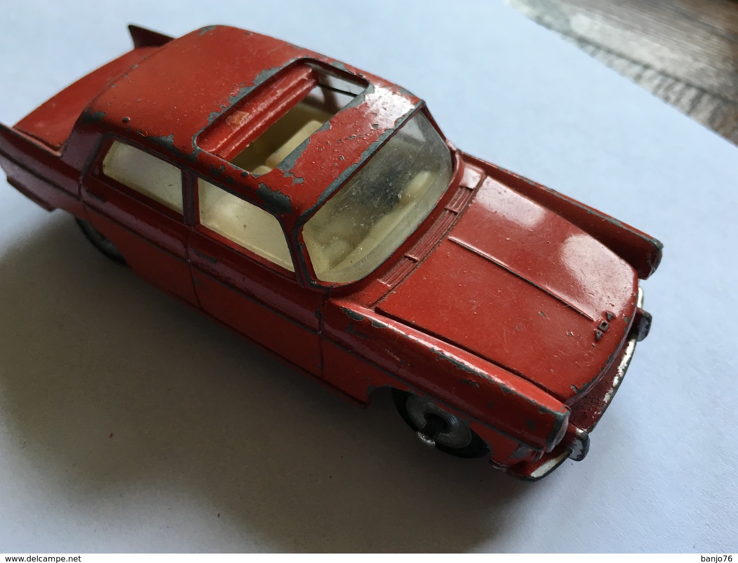 PEUGEOT 404 / DINKY TOYS - MECCANO - Jouets Anciens