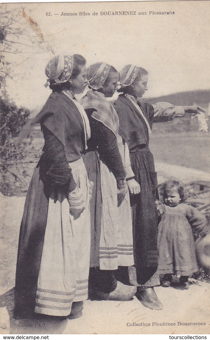 CPA 29 @ DOUARNENEZ - JEUNES FILLES Aux Plomarehs En 1913 - Douarnenez