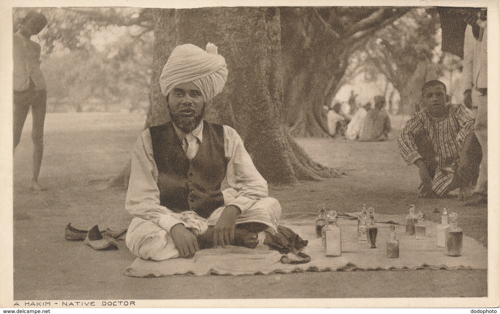 PC54349 A Hakim. Native Doctor. Thacker. No 52. B. Hopkins - Monde