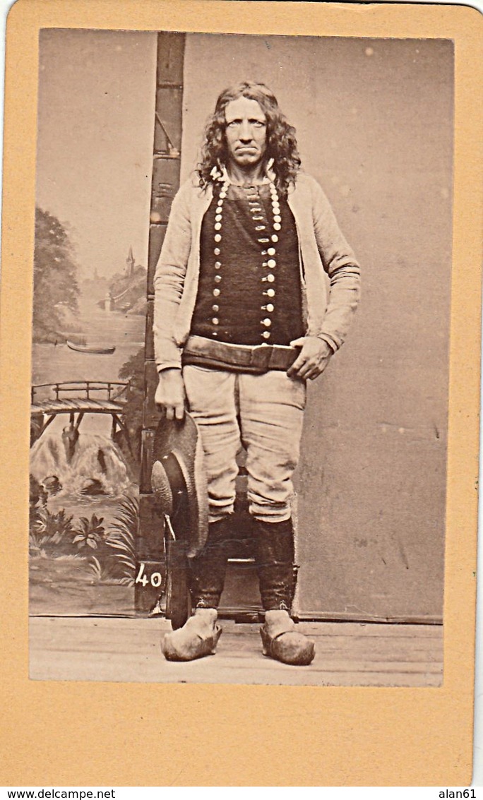 PHOTO CDV 19 EME BRETAGNE PAYSAN BRETON COSTUME TRADITIONEL  CABINET CARLIERY ( FERDINAND CARLIER ) - Ancianas (antes De 1900)