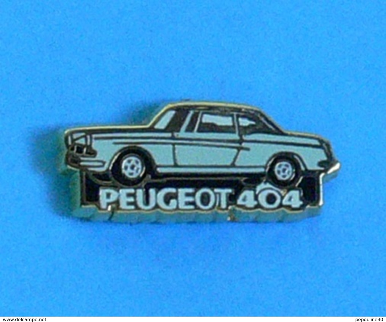 1 PIN'S  //  ** PEUGEOT 404 ** . (Helium Paris) - Peugeot