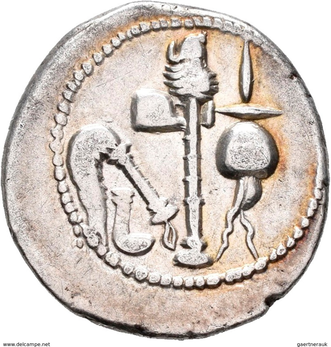 Gaius Iulius Caesar (49/48 V.Chr.): AR-Denar 49-48; 3,94 G, Elefant Nach Rechts Gehend, Eine Schlang - República (-280 / -27)